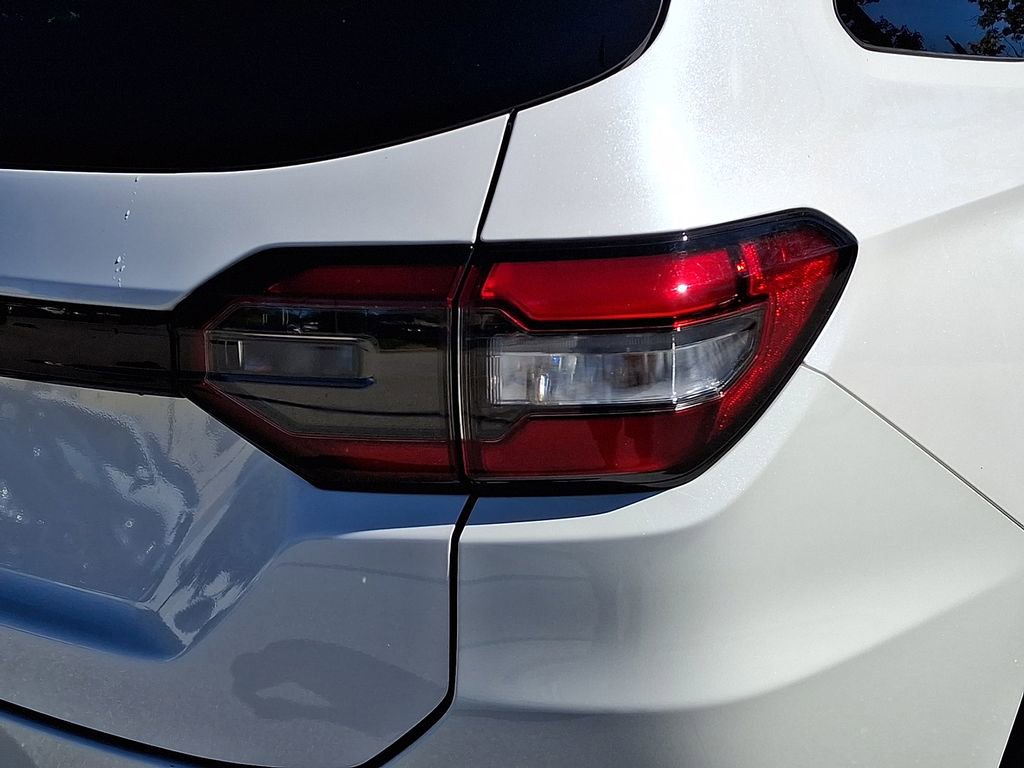 Used 2025 Honda Pilot EX-L image 10