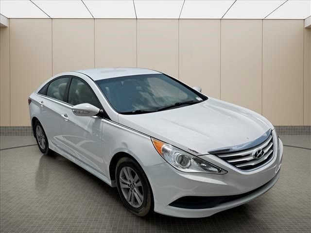 Used 2014 Hyundai Sonata GLS w/ Popular Equipment Group 2 FWD image 8