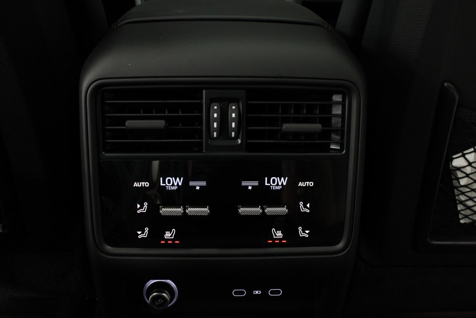 New 2026 Porsche Cayenne Coupe AWD/4WD image 29