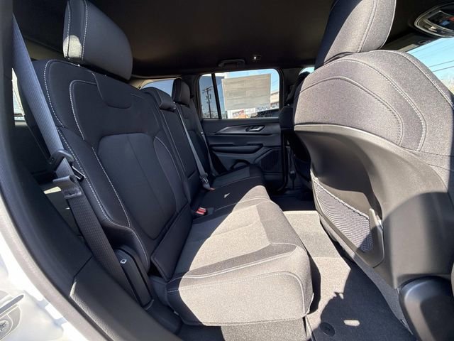 New 2026 Jeep Grand Cherokee Laredo image 37