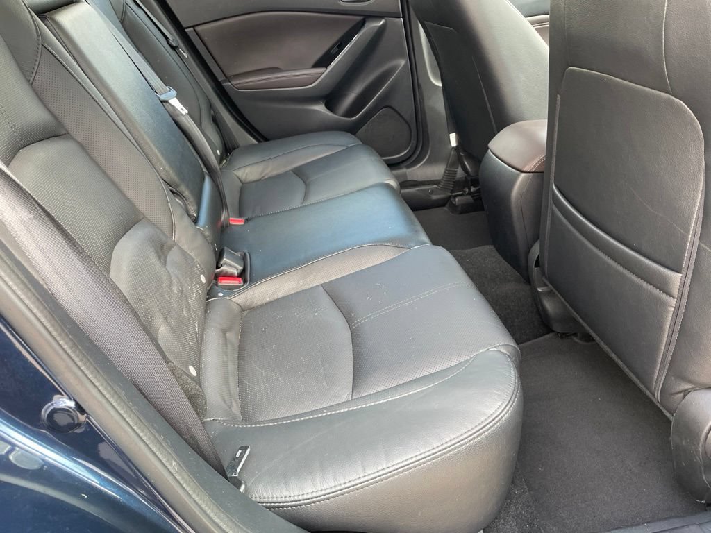 Used 2018 MAZDA MAZDA3 Grand Touring w/ Premium Equipment Package FWD image 22