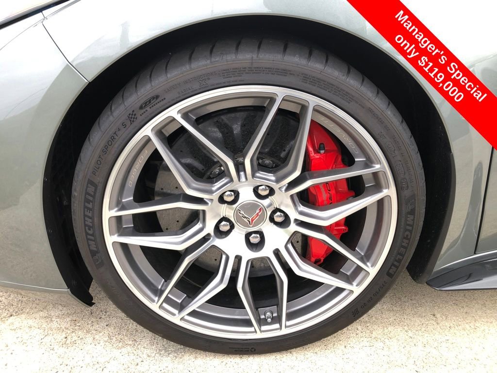 Used 2023 Chevrolet Corvette Z06 w/ Chrome Exterior Badge Package image 25