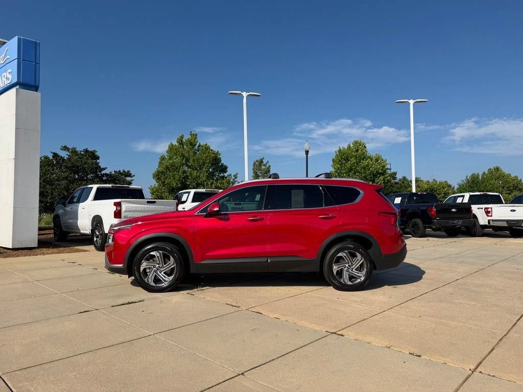 Used 2023 Hyundai Santa Fe SEL FWD image 4
