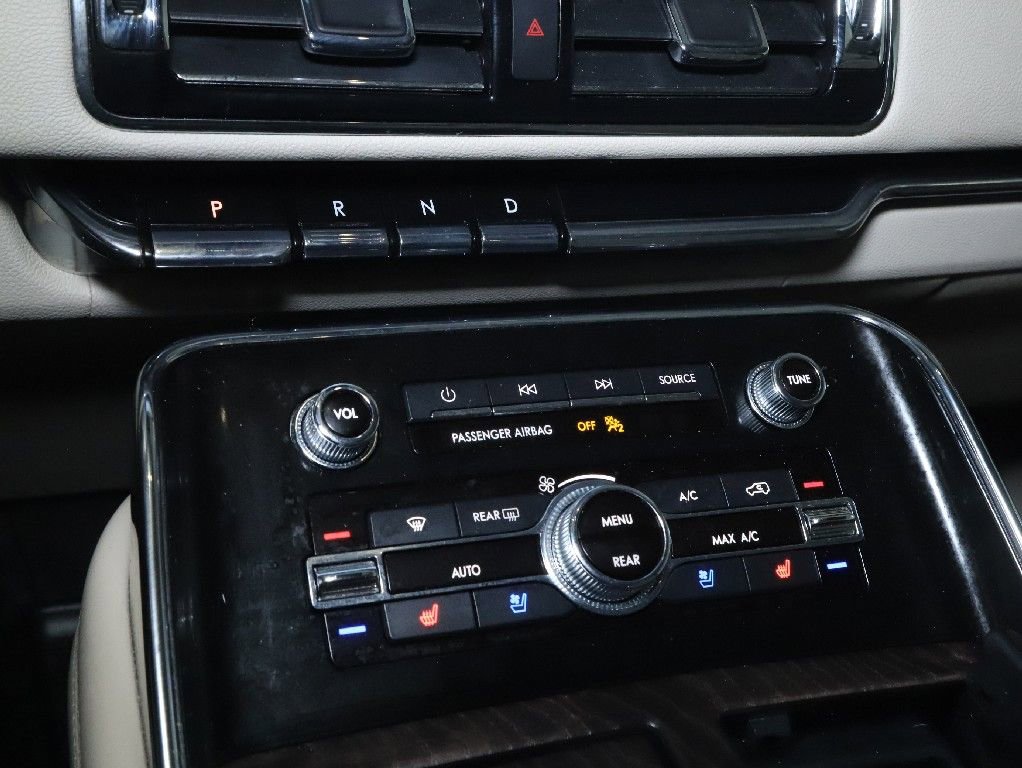 Used 2019 Lincoln Navigator Reserve AWD/4WD image 28