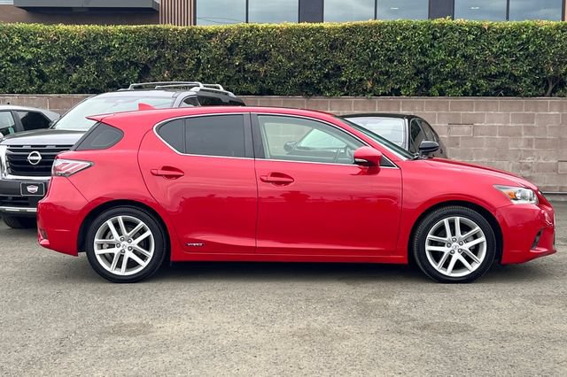 Used 2017 Lexus CT 200h FWD image 3