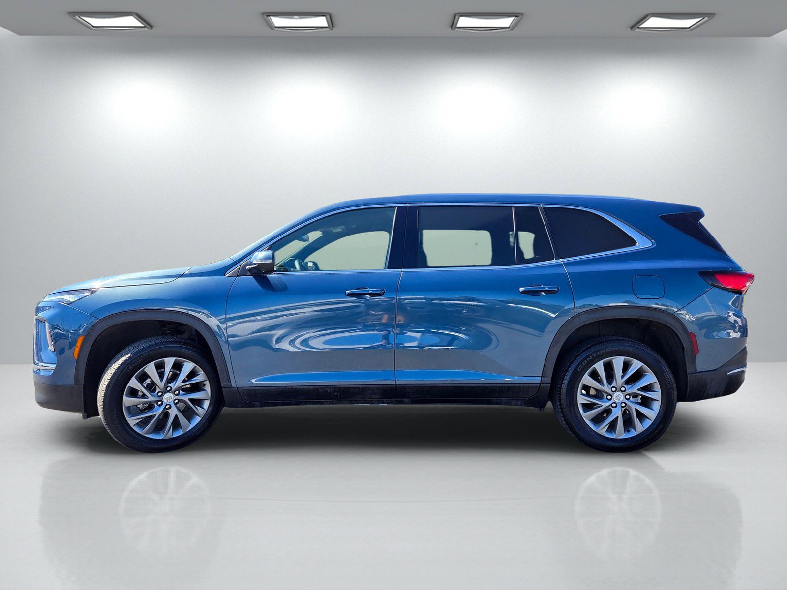 Certified 2025 Buick Enclave Preferred image 7