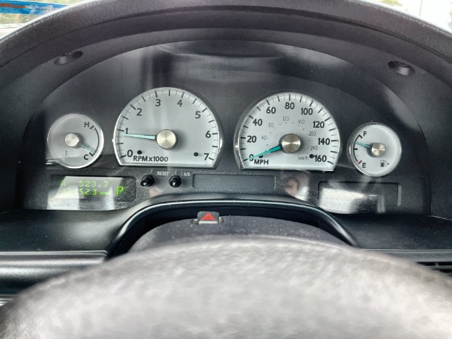 Used 2004 Ford Thunderbird RWD image 18