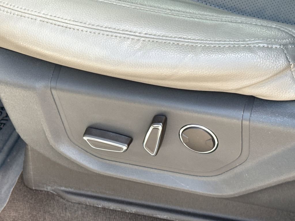 Used 2021 Ford Expedition Max Limited image 28