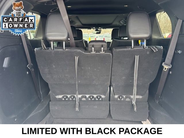 Used 2025 Chrysler Pacifica Limited image 35