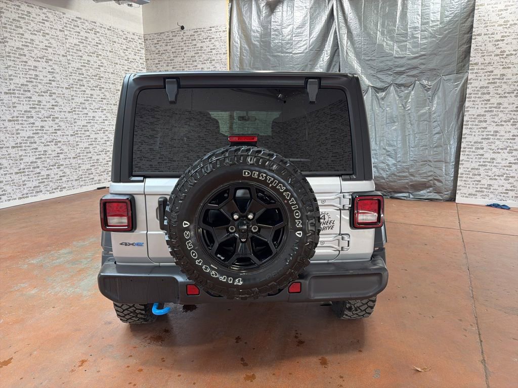 Used 2023 Jeep Wrangler Unlimited w/ Cold Weather Group image 6