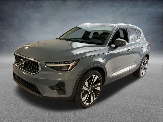 Used 2023 Volvo XC40 B5 Ultimate AWD/4WD image 4