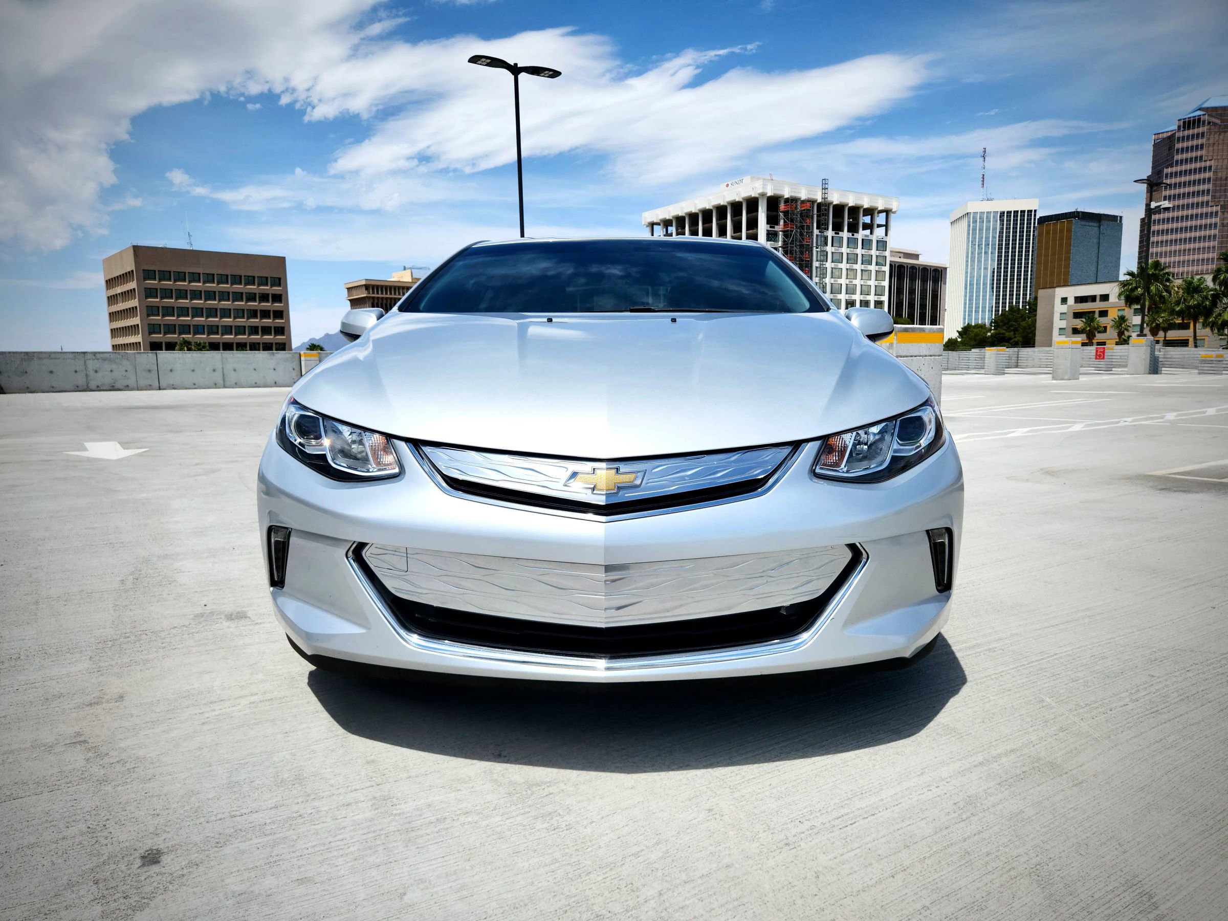 Used 2017 Chevrolet Volt LT FWD image 5