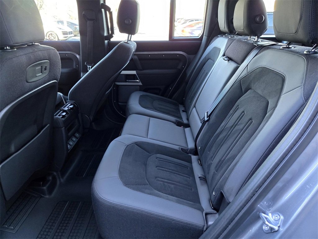 Used 2021 Land Rover Defender 110 S image 10