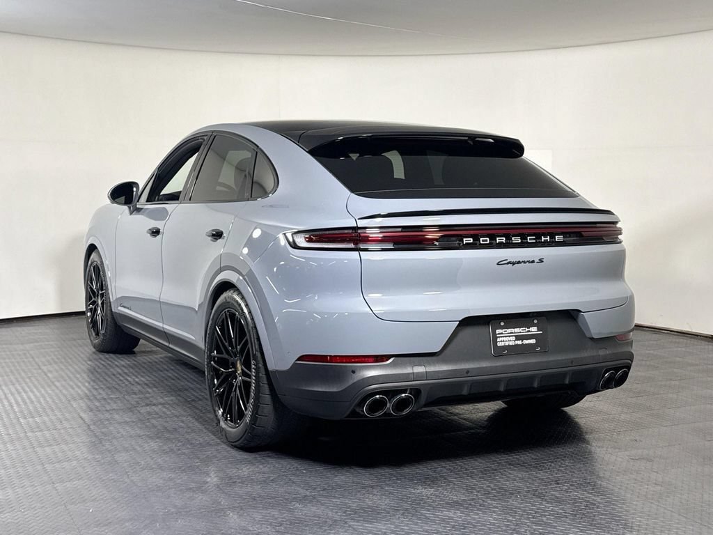 Certified 2024 Porsche Cayenne S AWD/4WD image 3