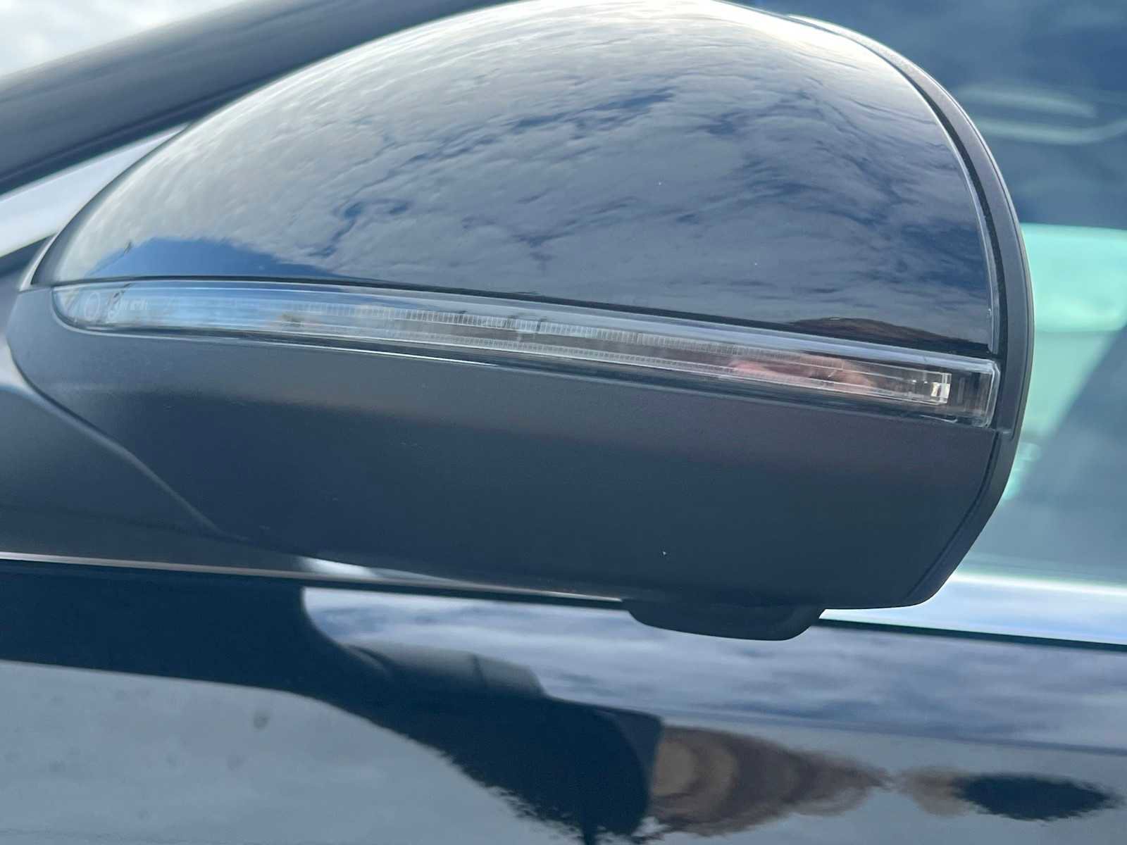 Used 2025 Mercedes-Benz C 300 Sedan image 11