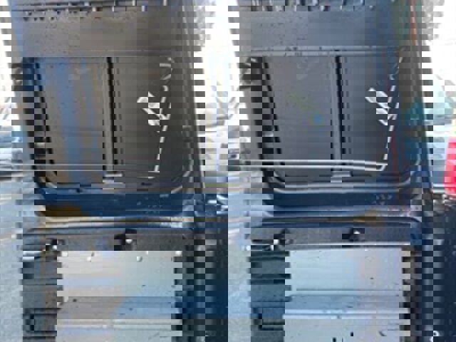 Used 2015 Chevrolet Express 2500 image 21