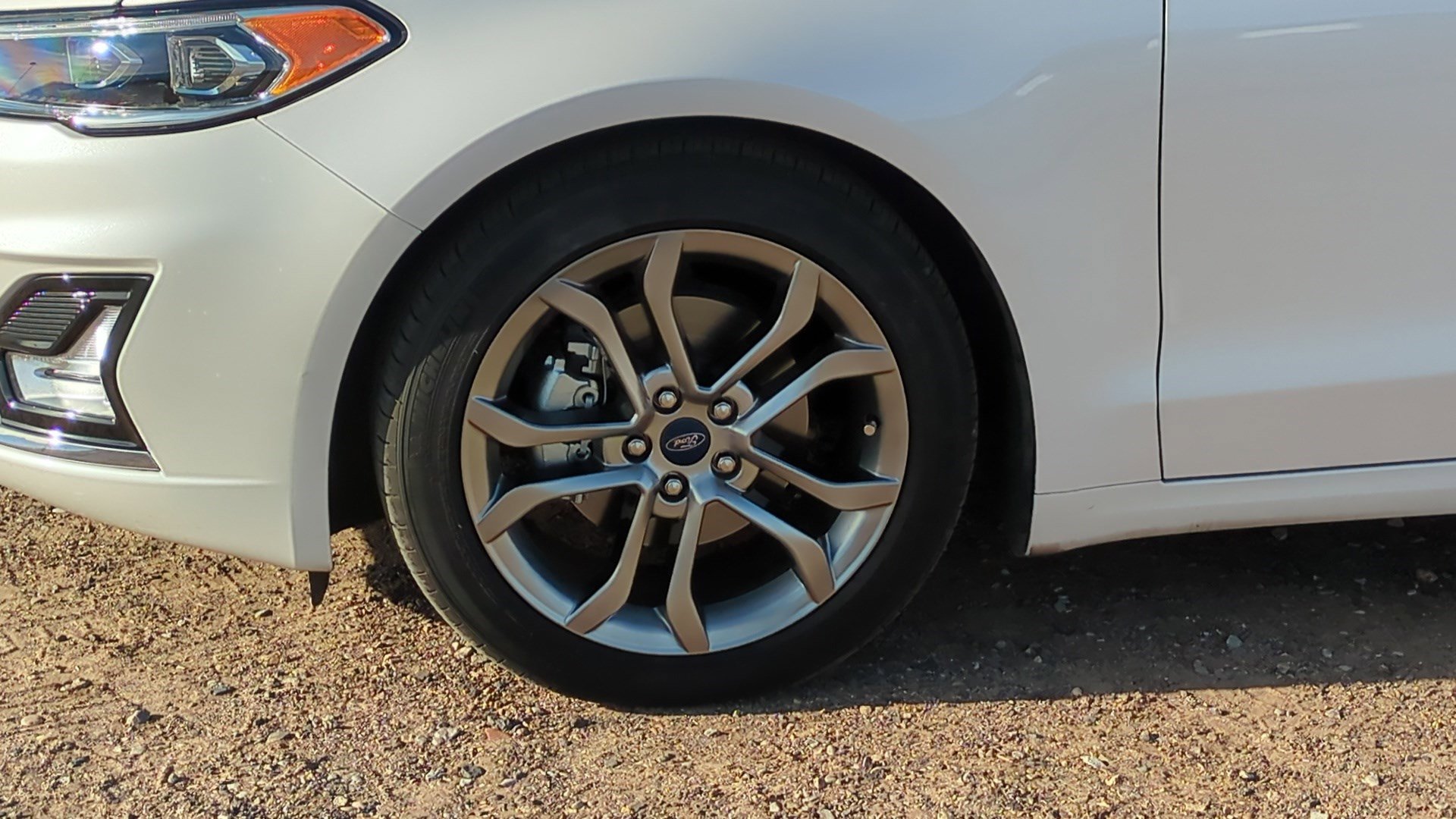 Used 2020 Ford Fusion Titanium image 11