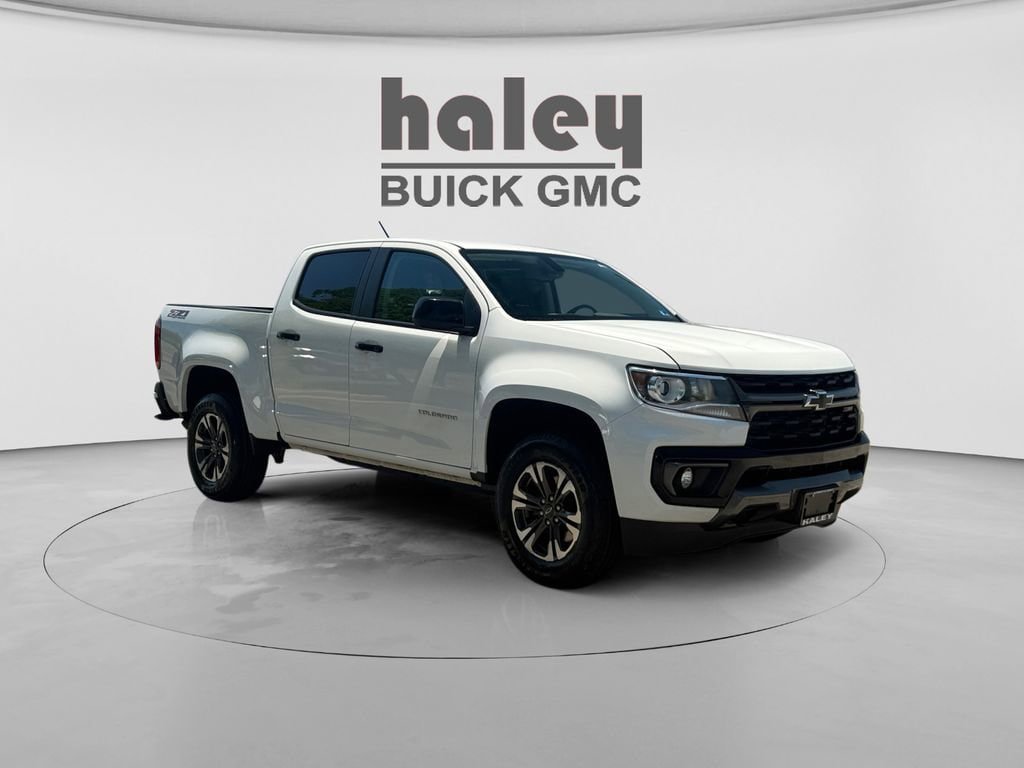 Used 2022 Chevrolet Colorado Z71 AWD/4WD image 7