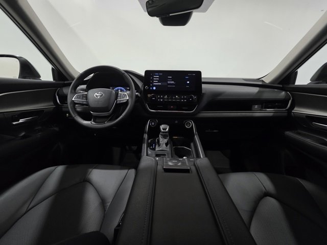 Used 2026 Toyota Grand Highlander XLE image 14