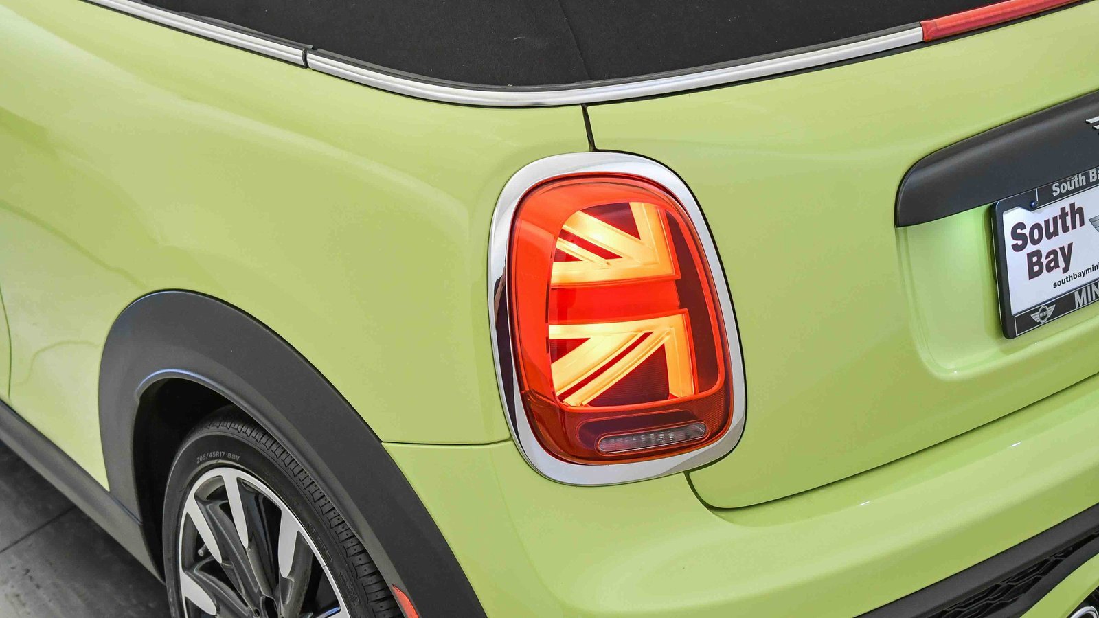 Certified 2023 MINI Cooper S image 12