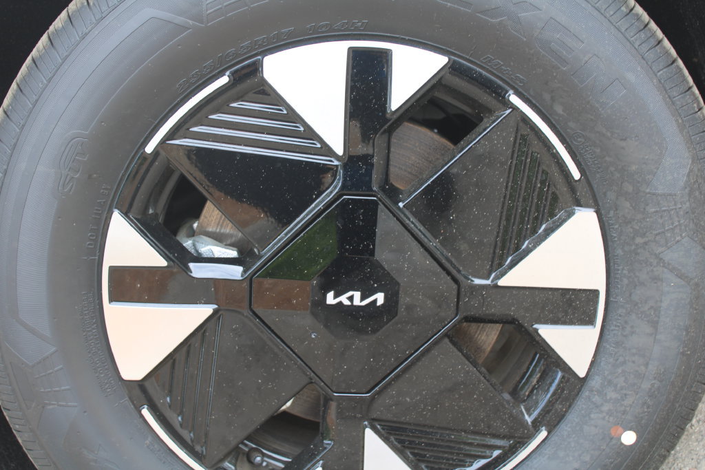 New 2027 Kia Sportage LX FWD image 16