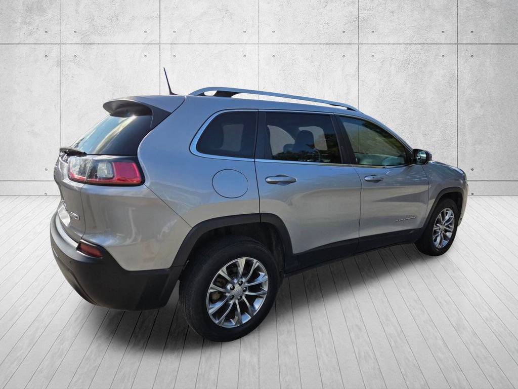 Used 2021 Jeep Cherokee Latitude Plus FWD image 5