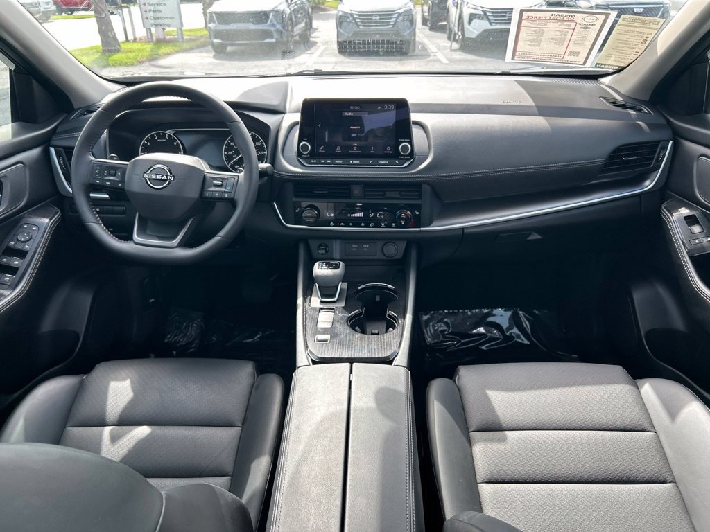Certified 2026 Nissan Rogue Dark Armor FWD image 12