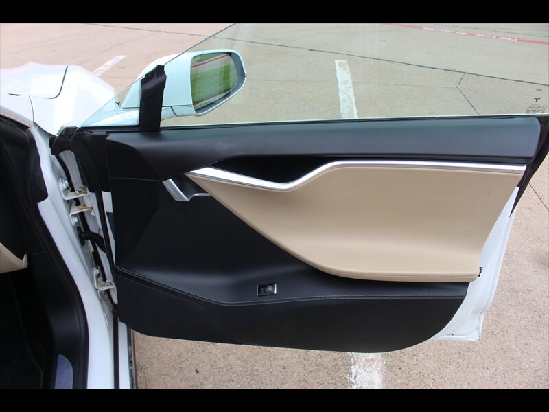 Used 2015 Tesla Model S 85D AWD/4WD image 18