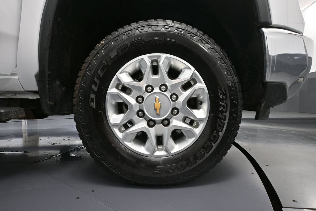Used 2024 Chevrolet Silverado 2500 LTZ AWD/4WD image 12
