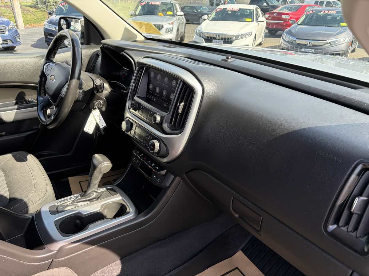 Used 2020 Chevrolet Colorado LT w/ Safety Package AWD/4WD image 30