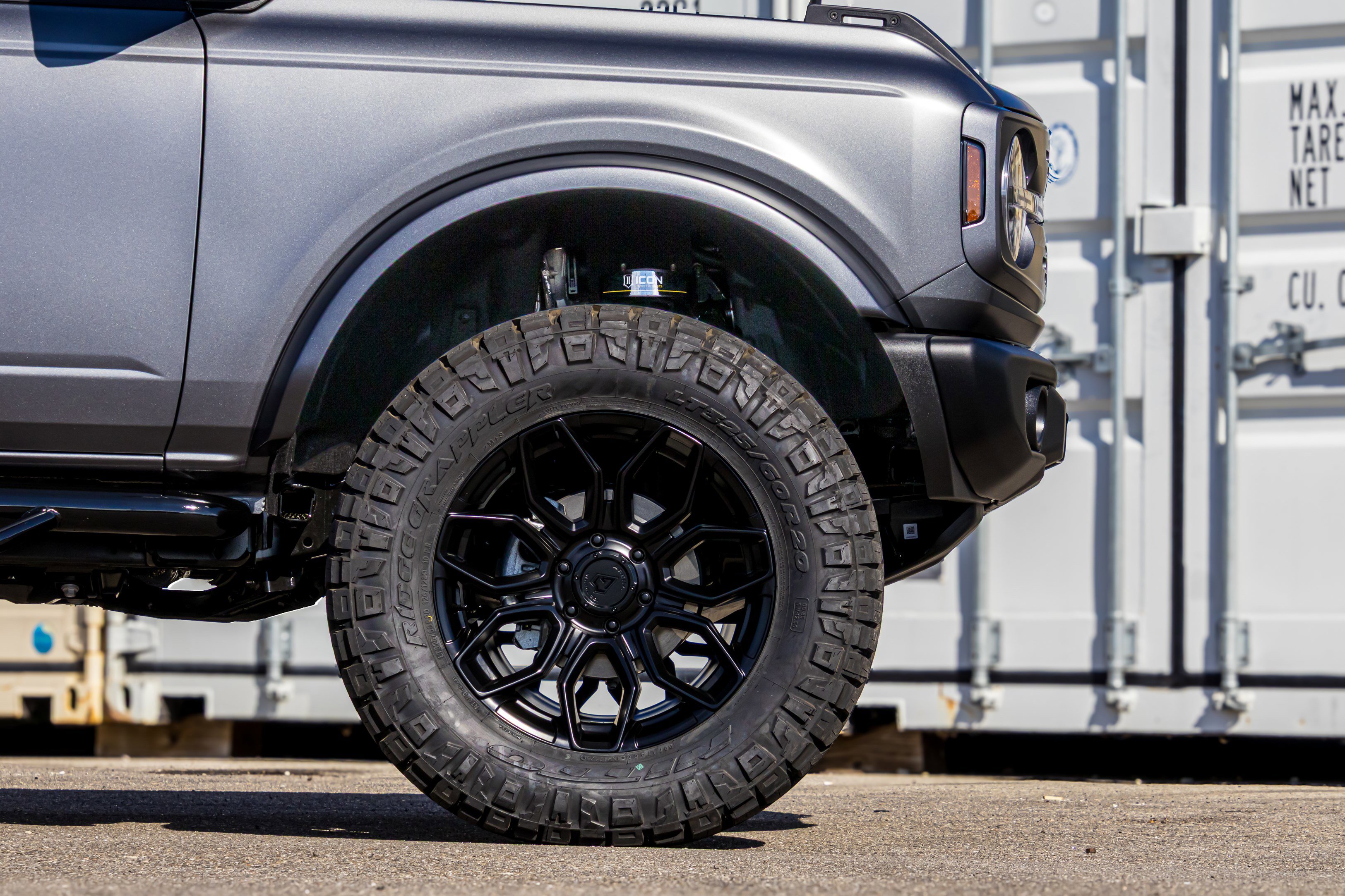 New 2025 Ford Bronco Badlands image 14