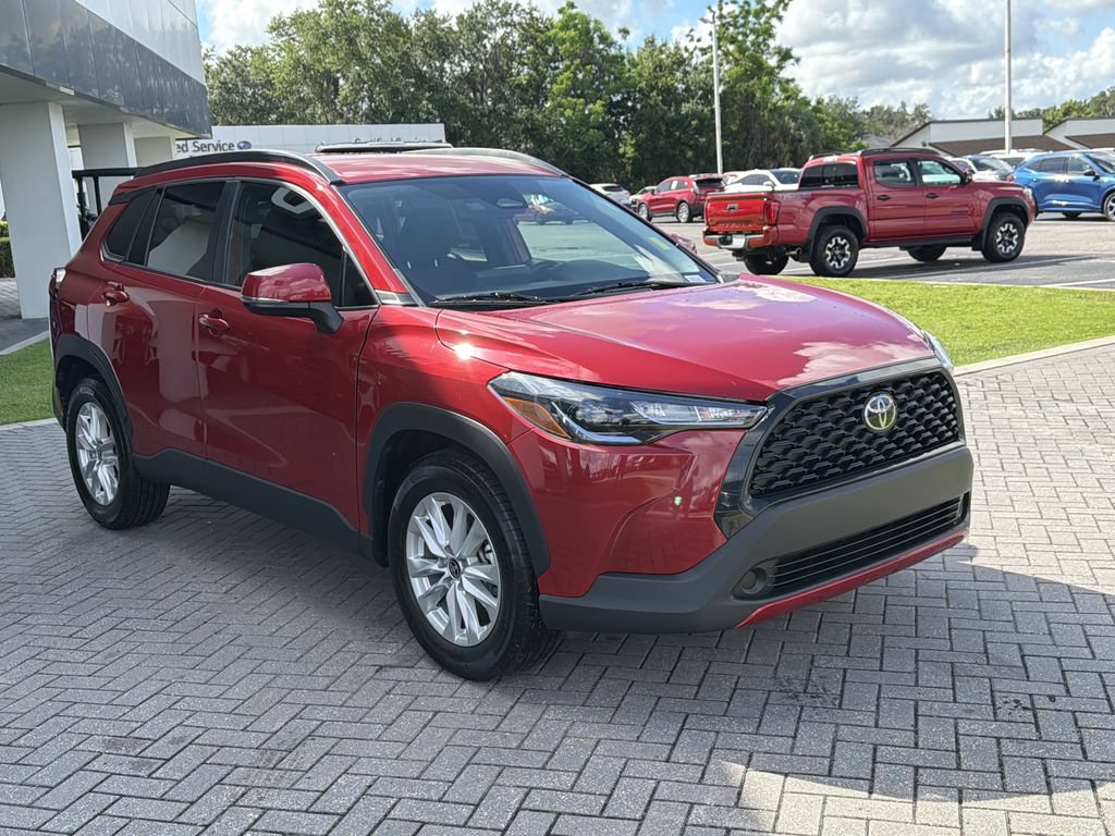 Used 2023 Toyota Corolla Cross LE FWD image 7