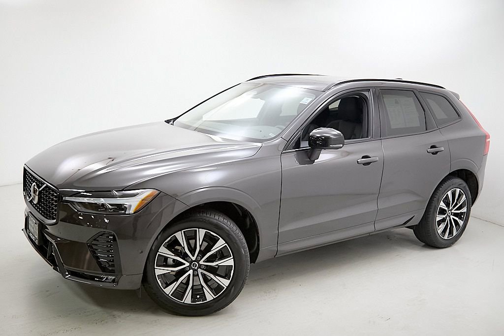 Certified 2023 Volvo XC60 B5 Plus w/ Climate Package image 3