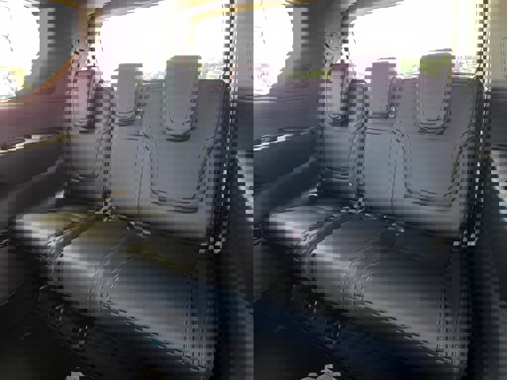 New 2026 Nissan Armada PRO-4X w/ Captain's Chari Seat Package image 14