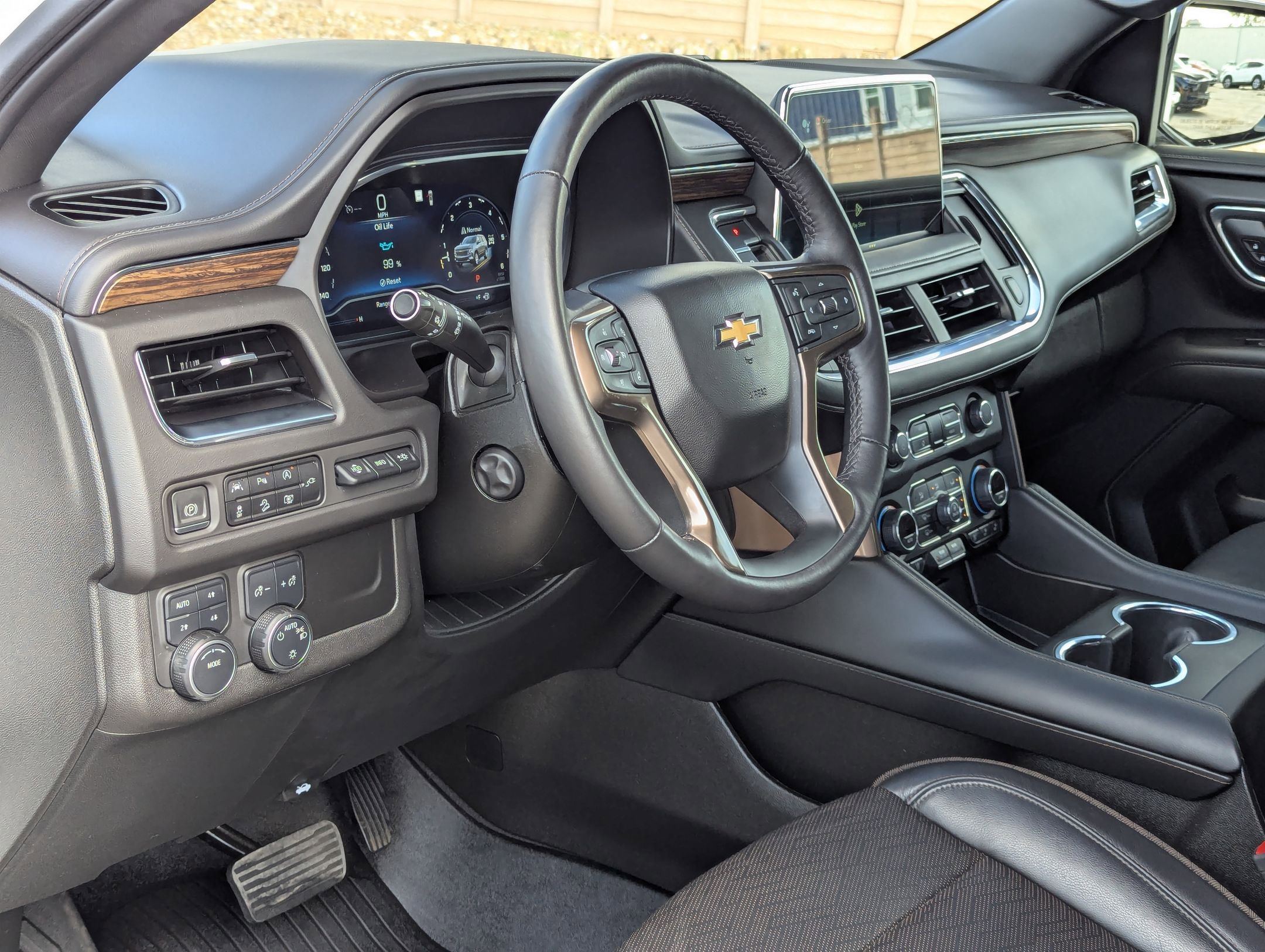 Used 2022 Chevrolet Tahoe High Country image 13