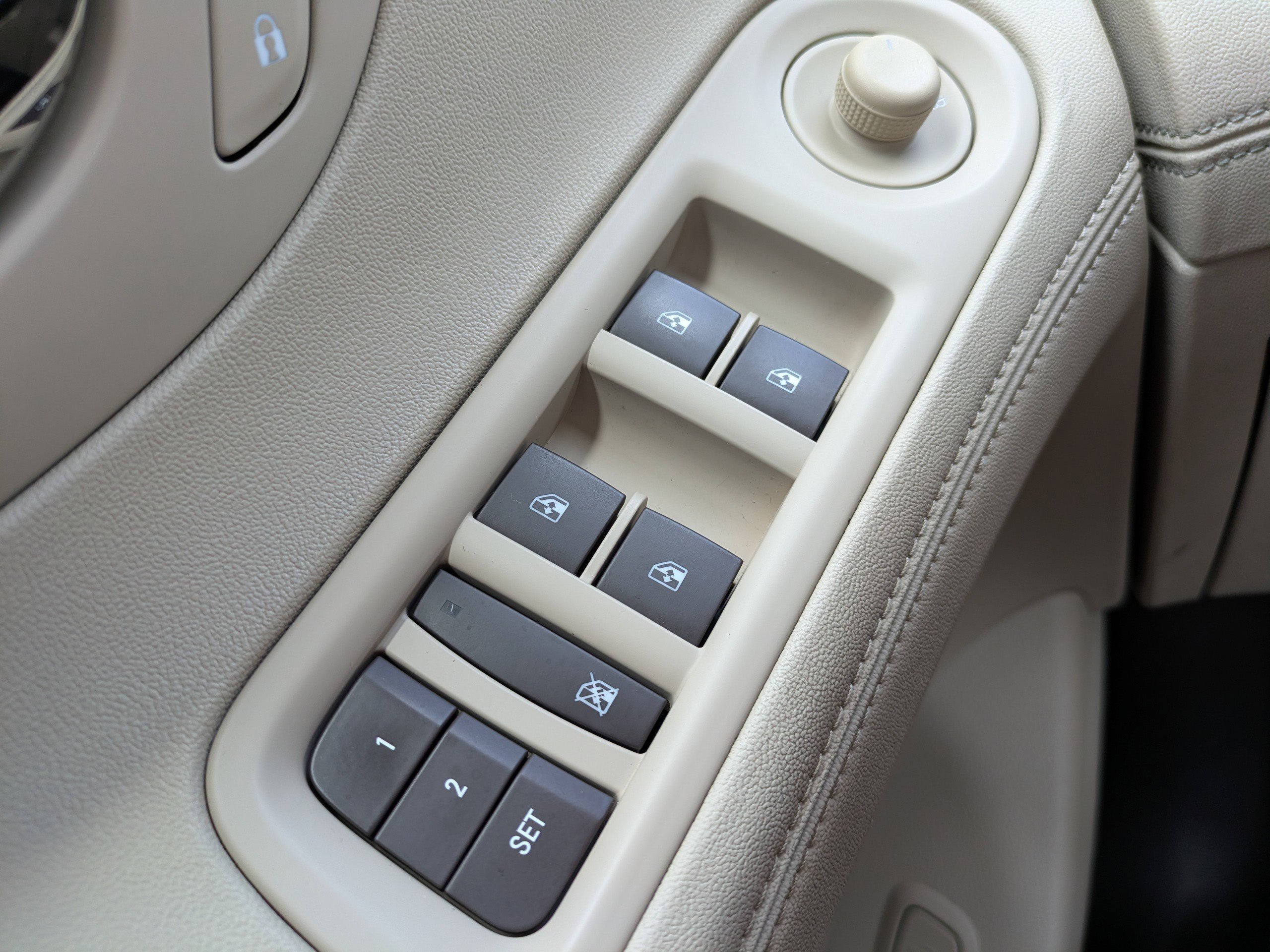 Used 2015 Buick LaCrosse Leather image 19