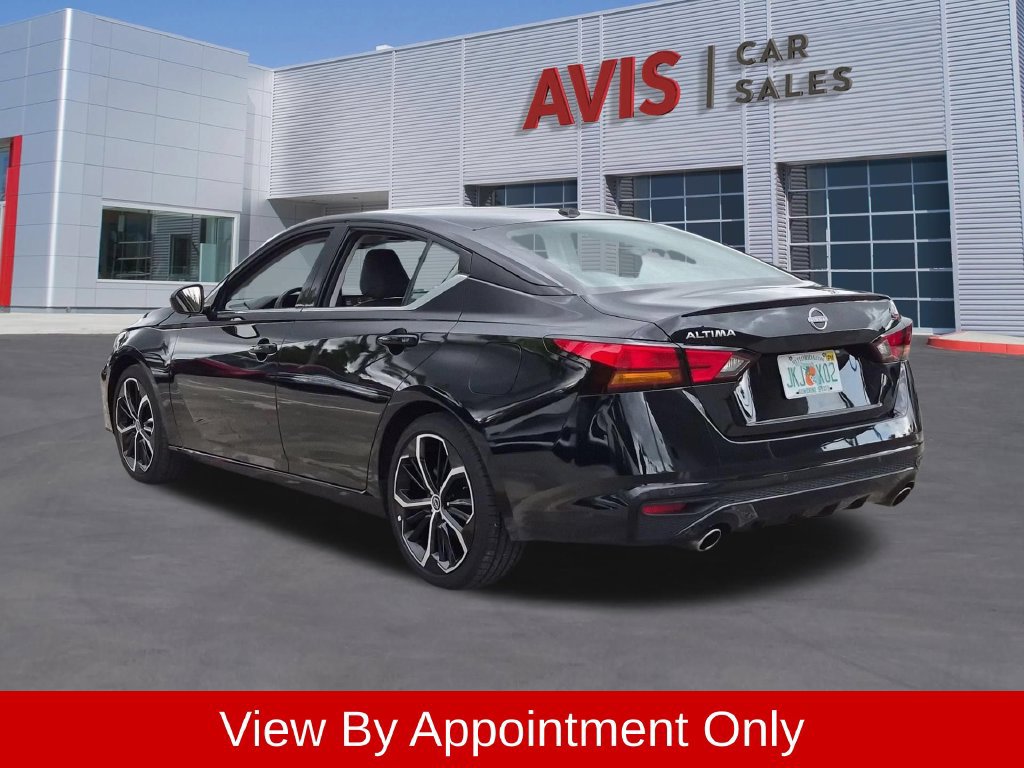 Used 2025 Nissan Altima 2.5 SR FWD image 9
