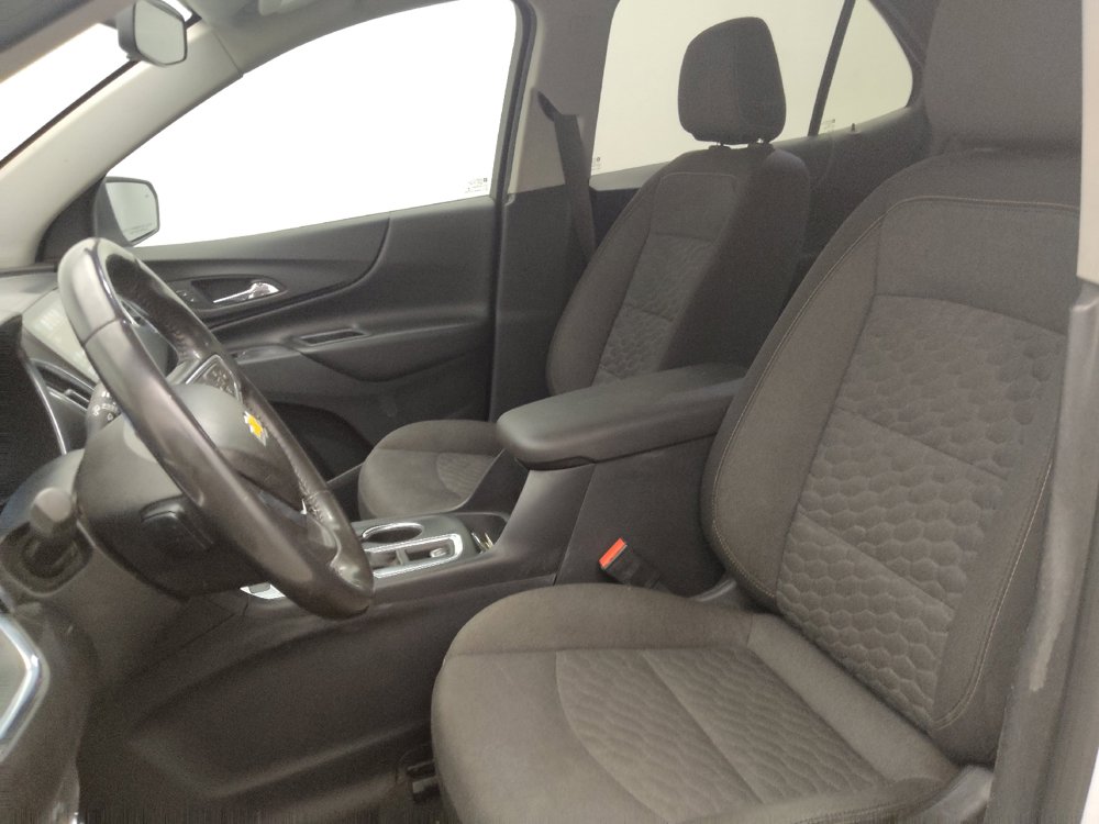 Used 2018 Chevrolet Equinox LT FWD image 17