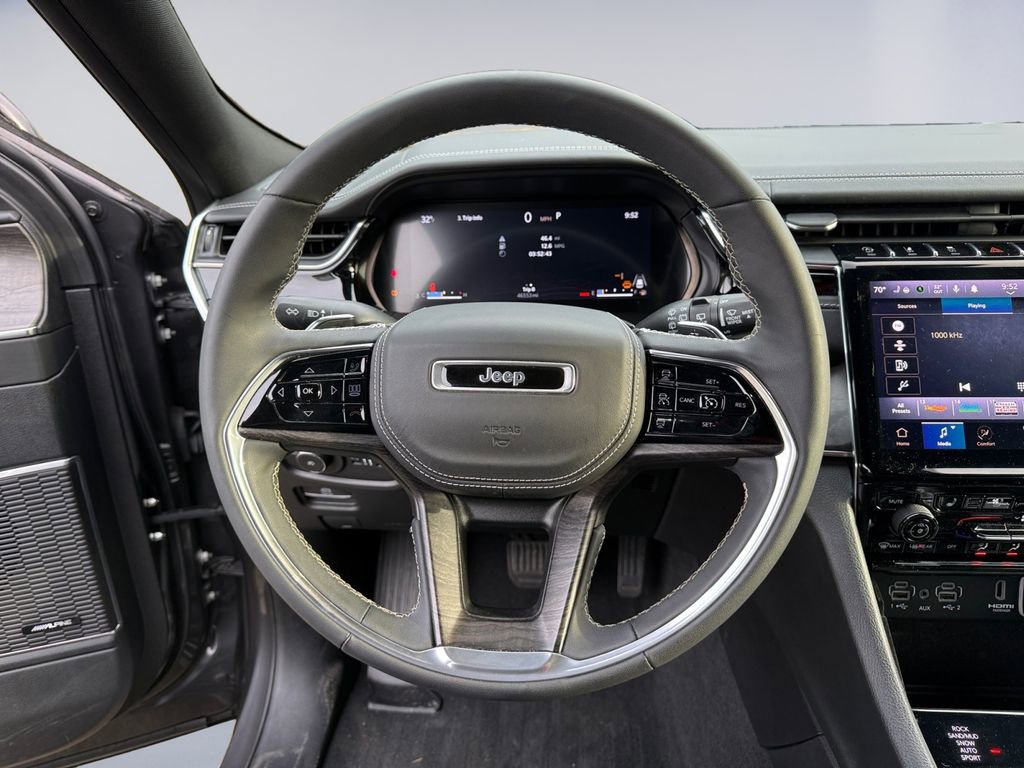 Used 2023 Jeep Grand Cherokee L Overland image 15