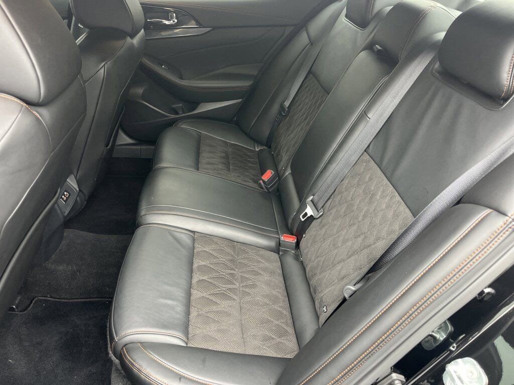 Certified 2023 Nissan Maxima SR w/ Sport Mat Group image 19