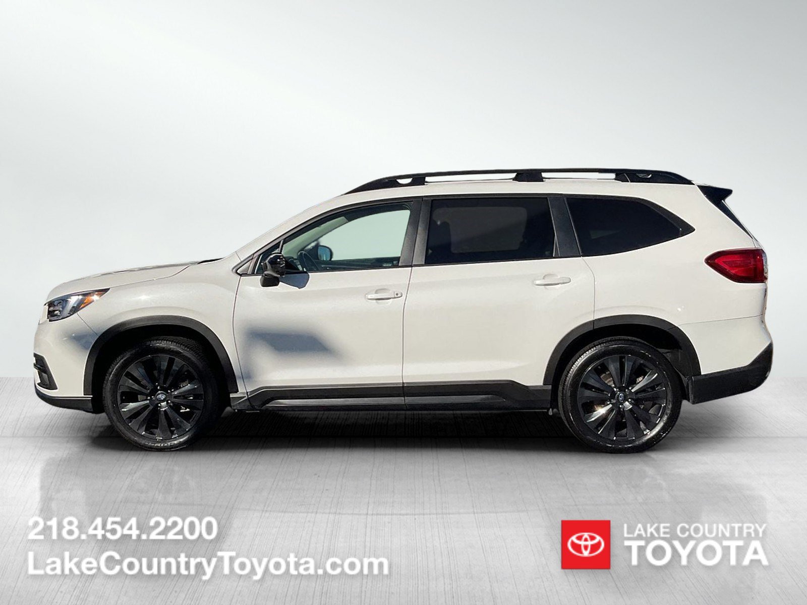 Used 2022 Subaru Ascent Onyx Edition AWD/4WD image 2
