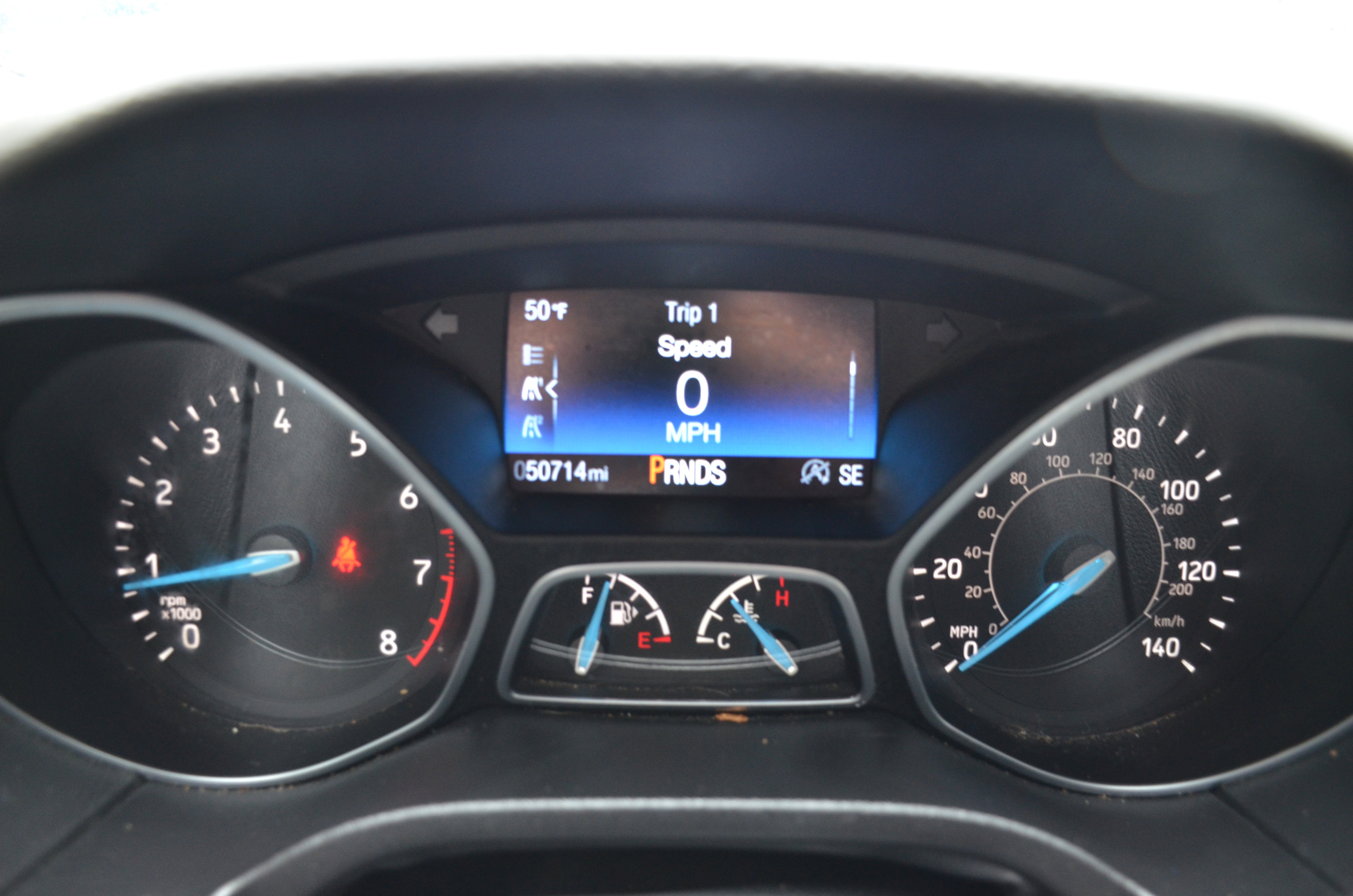 Used 2018 Ford Focus SE w/ SE Appearance Package image 7