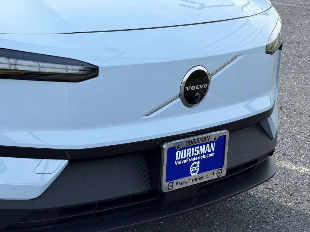 New 2026 Volvo EX30 Ultra image 2