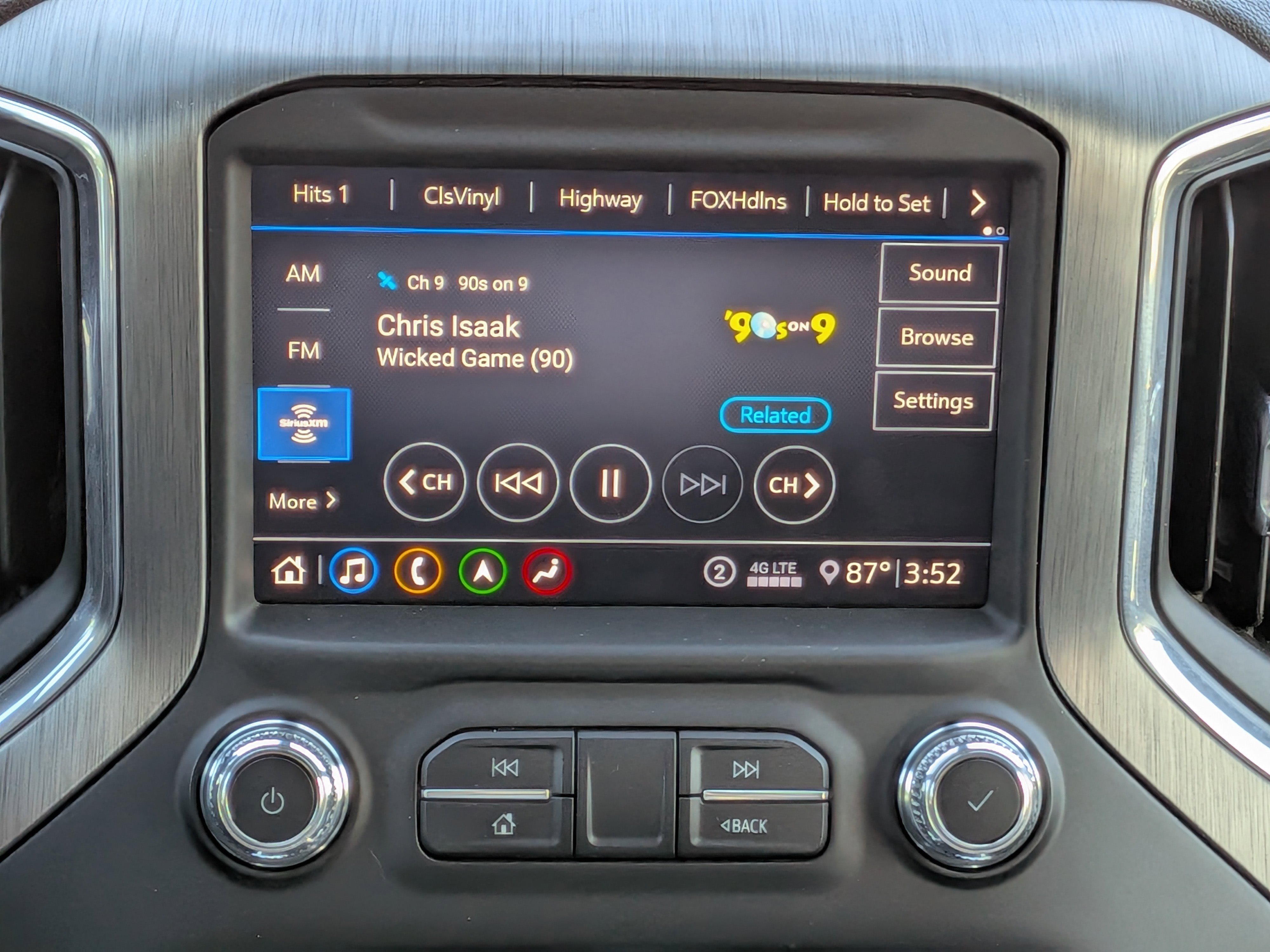 Certified 2020 GMC Sierra 2500 Denali w/ Denali Ultimate Package AWD/4WD image 19