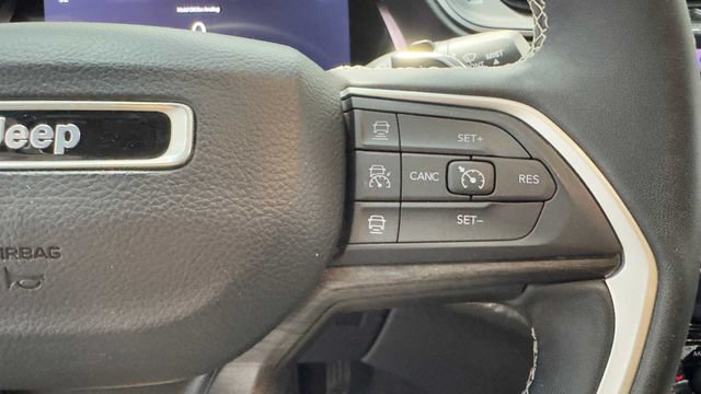 Used 2022 Jeep Grand Cherokee L Limited RWD image 29