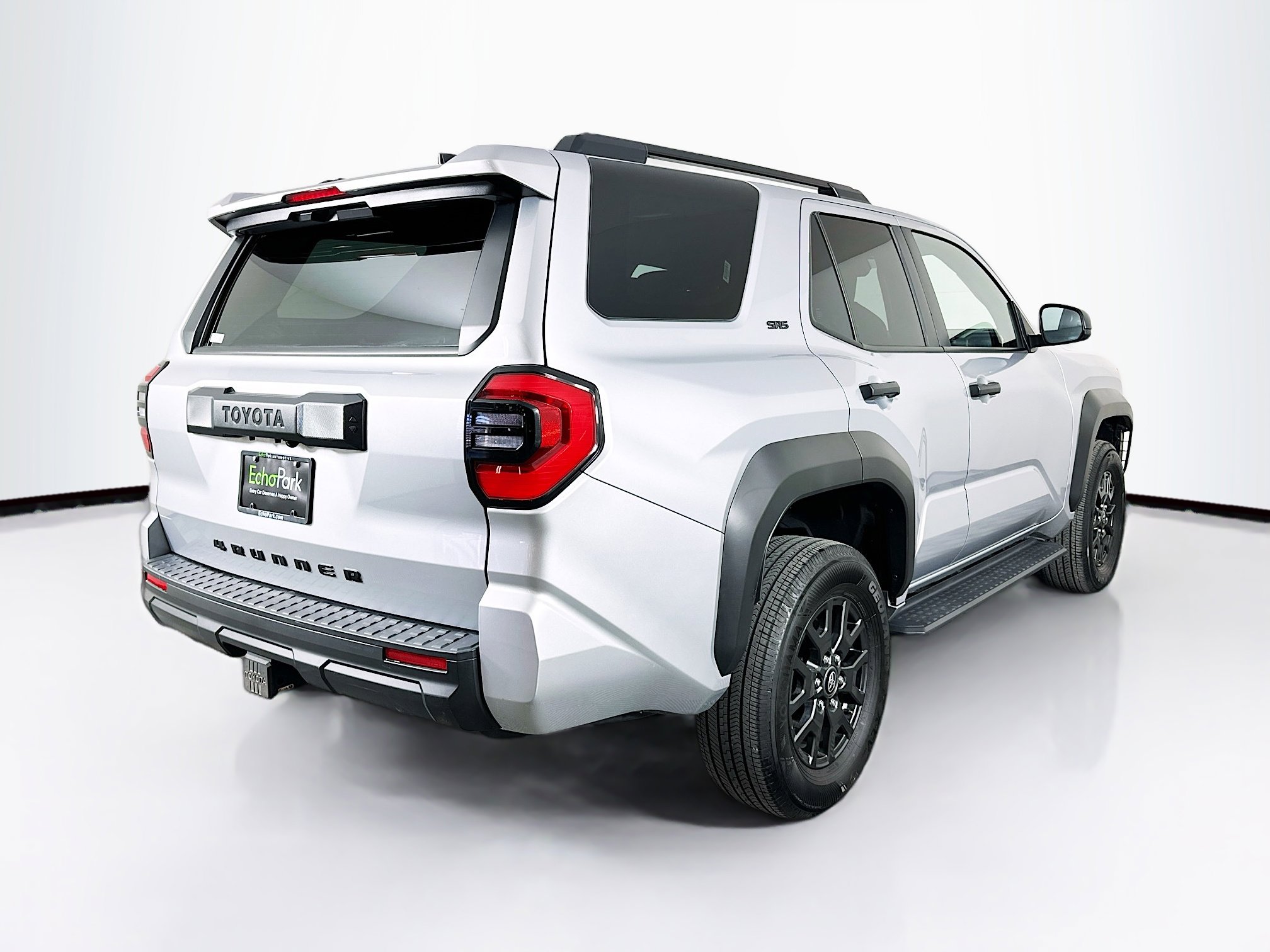Used 2025 Toyota 4Runner SR5 image 9