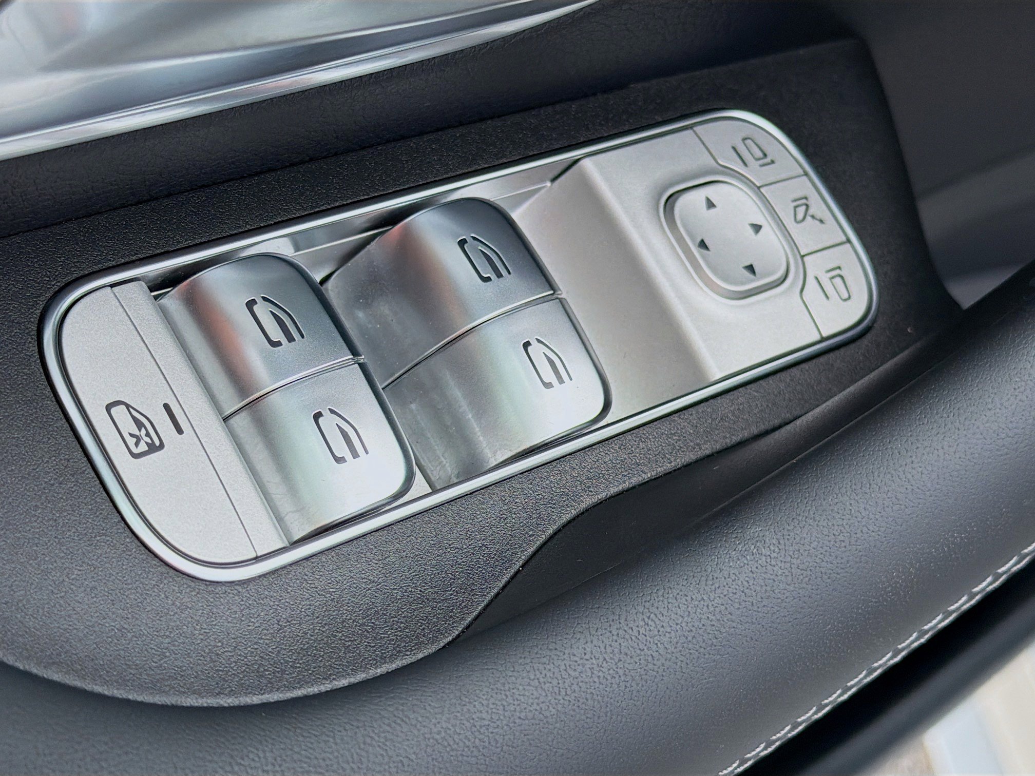 Used 2025 Mercedes-Benz GLE 53 AMG 4MATIC Coupe image 23