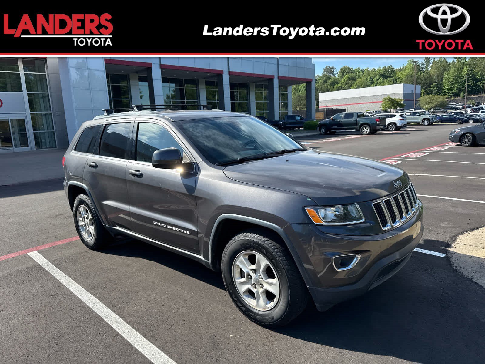Used 2015 Jeep Grand Cherokee Laredo w/ Quick Order Package 23E AWD/4WD image 1