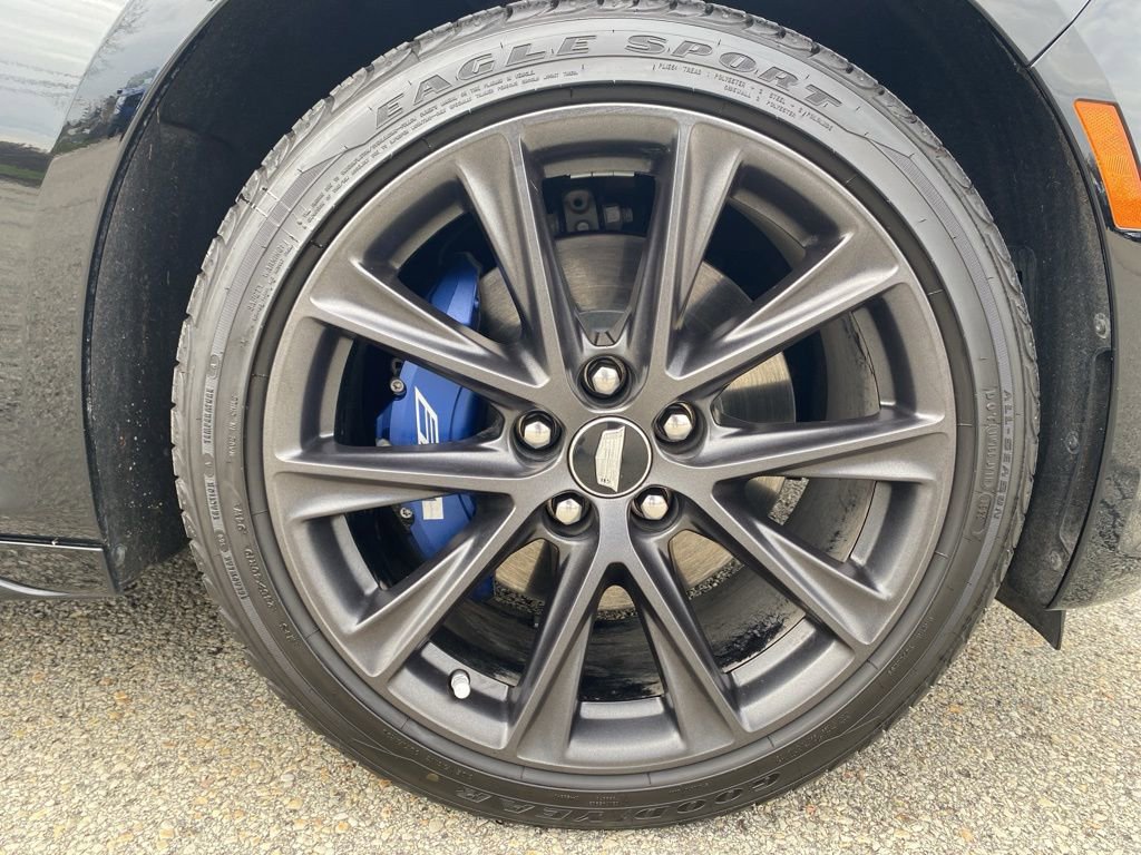 Used 2025 Cadillac CT5 V w/ Platinum Package image 9