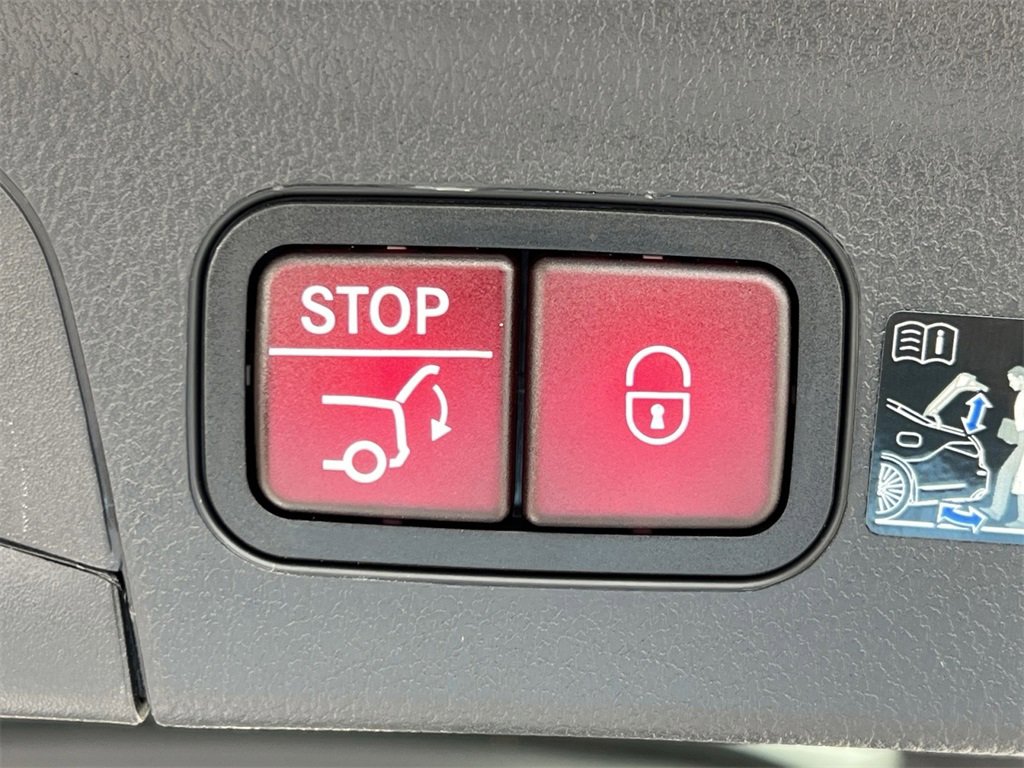 Used 2025 Mercedes-Benz GLE 350 4MATIC image 24